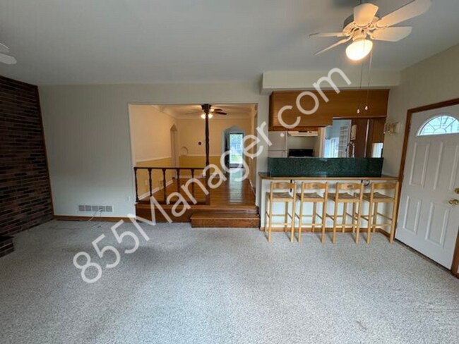 Building Photo - Charming 3-Bedroom Ranch in Berkley - Idea...