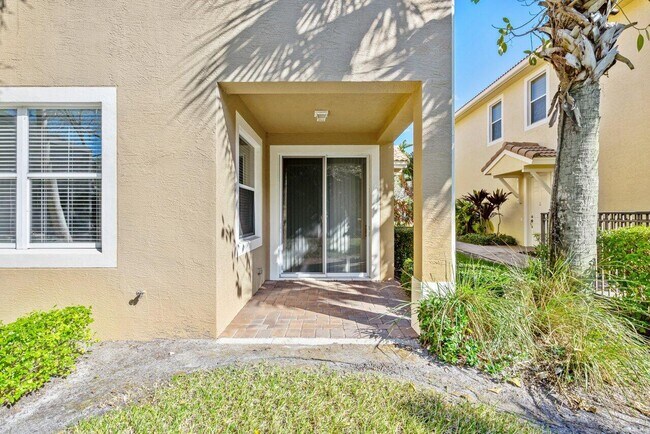 Building Photo - 5009 Dulce Ct
