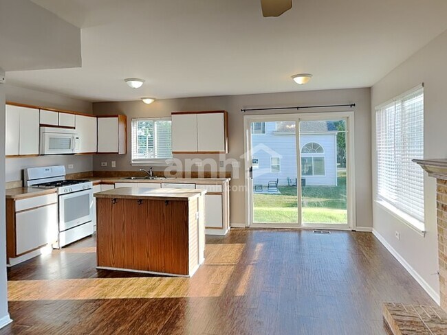 Building Photo - 300 Annandale Dr