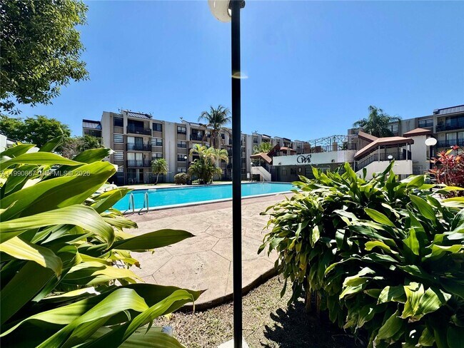 Building Photo - 3610 SW 114th Ave