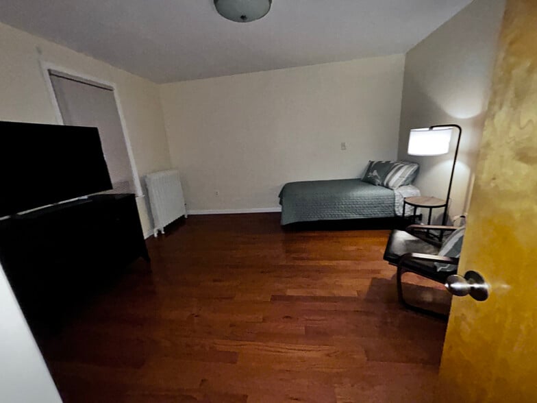 Building Photo - 34 Franklin St