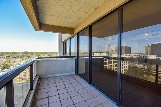 Building Photo - 49 Briar Hollow Ln
