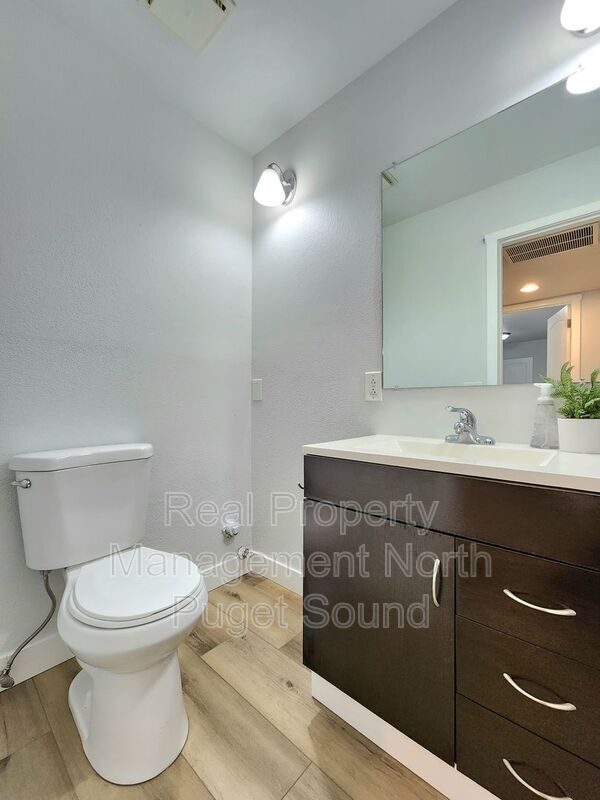 Building Photo - 13612 36th Pl W