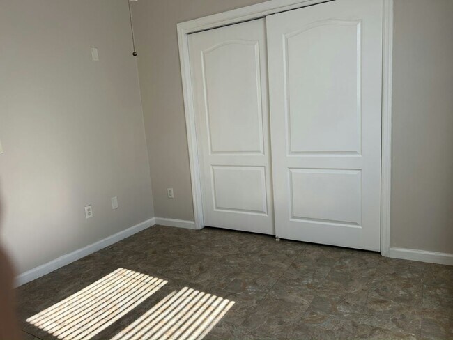 Building Photo - 6745 Hudson Ave