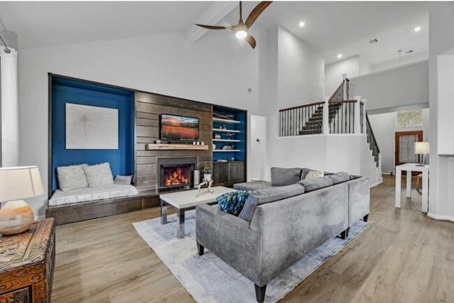 Building Photo - 11103 Canyon Brook Ct