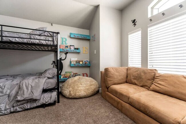 Building Photo - 358 Wrangler Ct