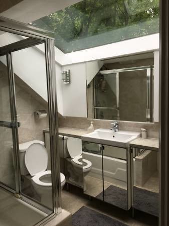 Building Photo - 220 Mason Terrace