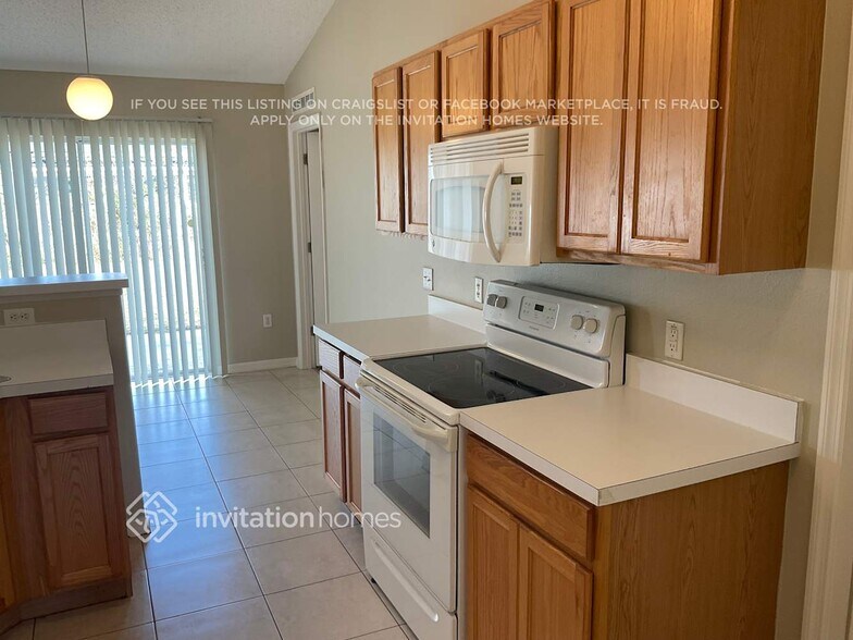 Building Photo - 919 Amboise Ln