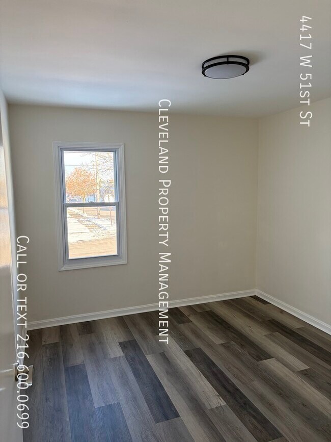 Building Photo - 4417 W 51st St