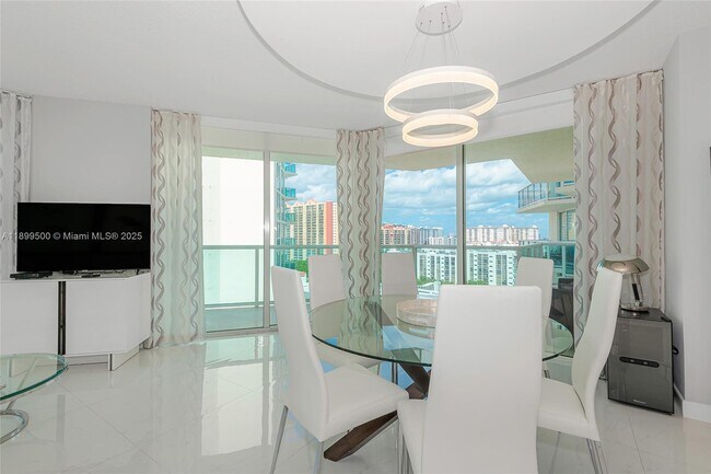 Building Photo - 200 Sunny Isles Blvd