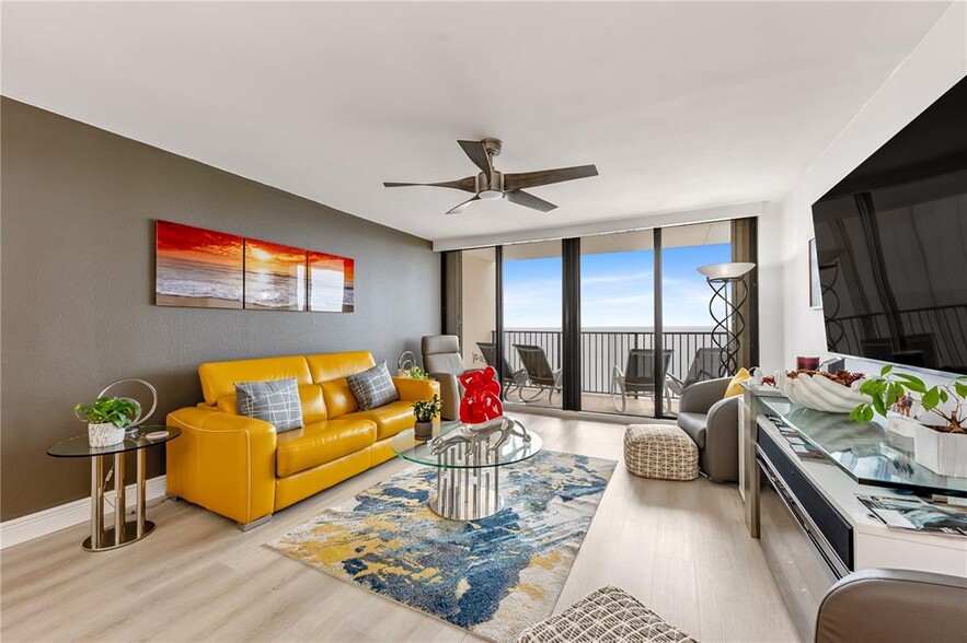 Primary Photo - 2201 S Ocean Dr