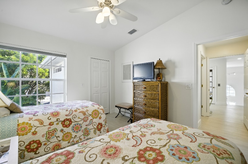 Building Photo - 6000 Pinnacle Ln