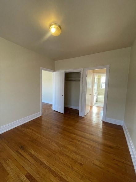 Building Photo - 117 E 68th St