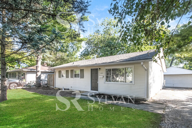 Primary Photo - Fall in love with this adorable 3-bedroom ...