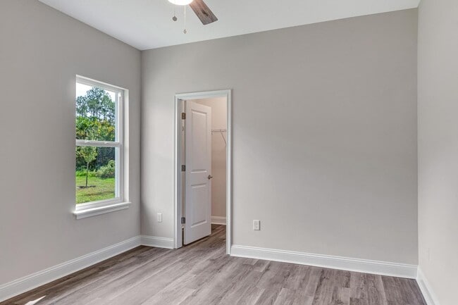 Building Photo - Stunning 4 Bedroom, 2 Bathroom Home on Quiet Cul-de-Sac