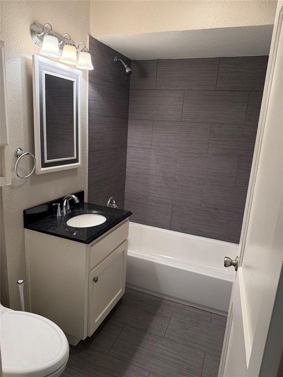 Building Photo - 6017 Sheridan Ave