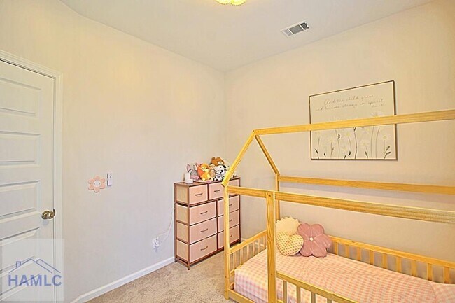 Building Photo - 1560 Arnall Dr