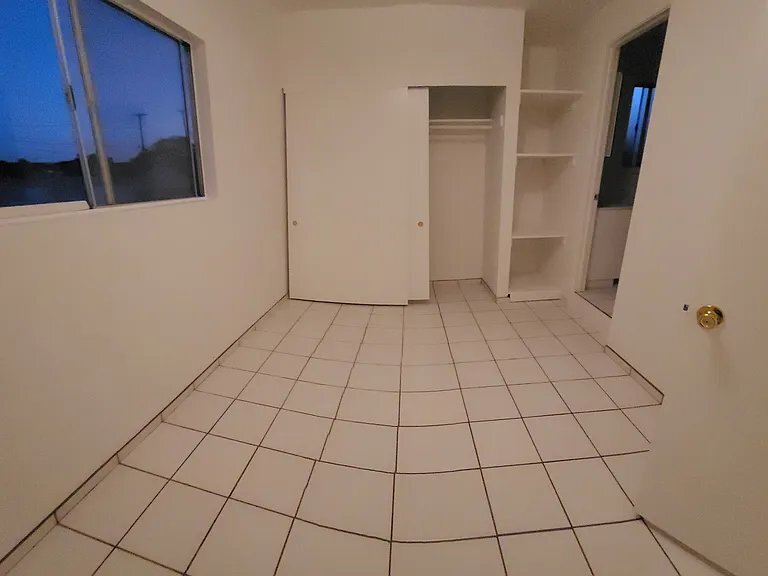 Building Photo - 10519 Nopalito St