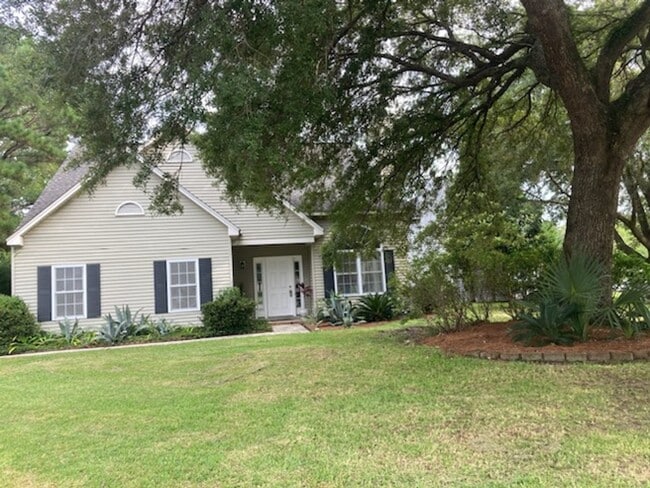 Primary Photo - Updated 3 Bedroom Home with Water Views In...