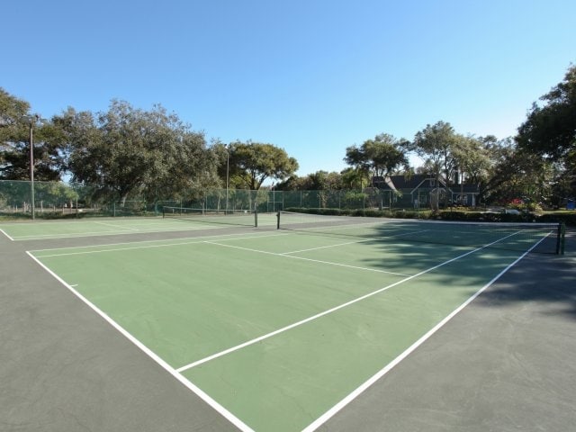 Tennis Courts - Twin Lakes