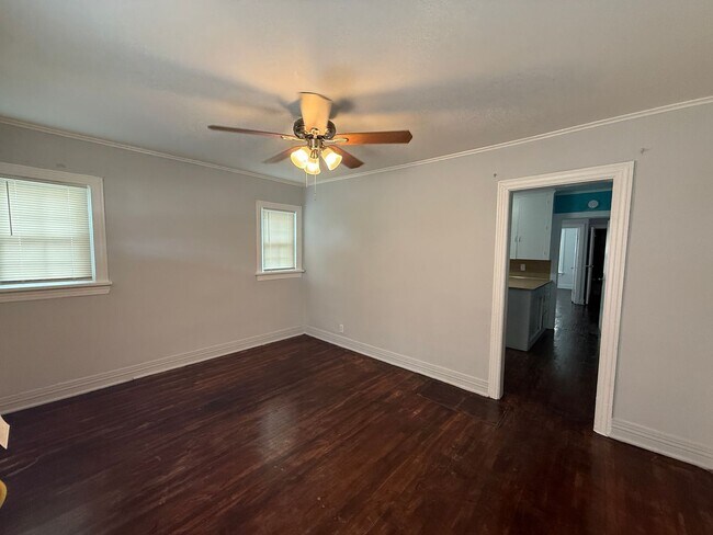 Building Photo - 2814 E Admiral Ct