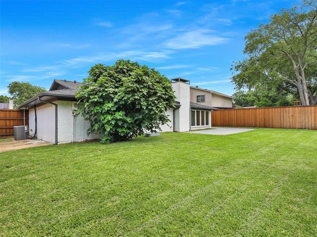 Building Photo - 1606 Blake Dr