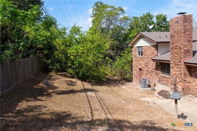 Building Photo - 632 Manning Dr
