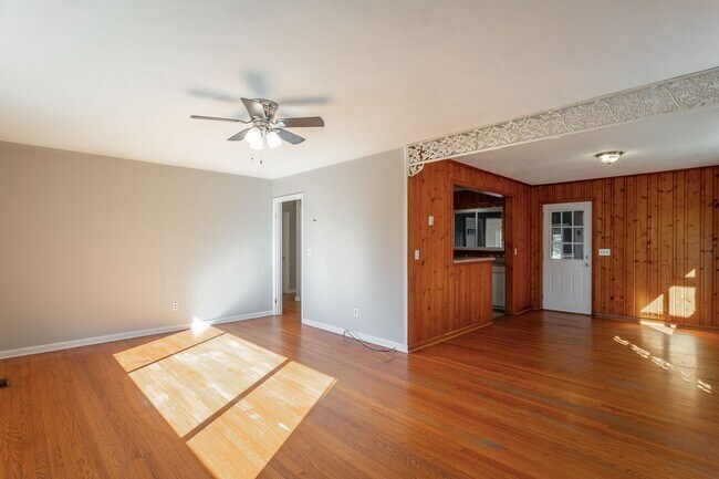 Building Photo - 3613 Old Ringgold Rd