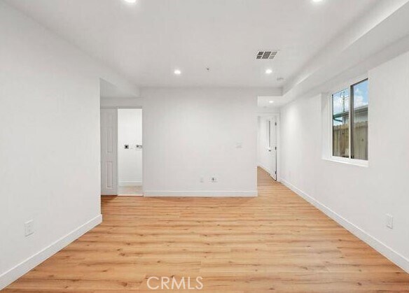 Building Photo - 10422 Graham Ave