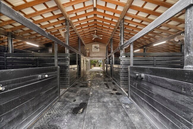 Building Photo - 14996 50th St S