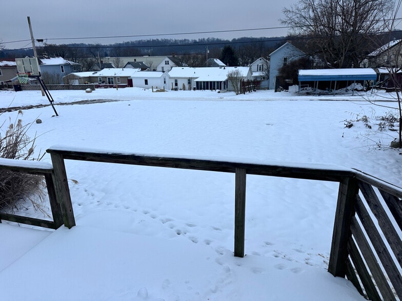 Building Photo - 477 E Martin St