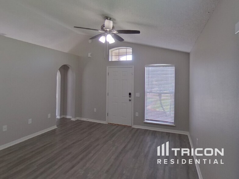 Building Photo - 6406 Tabogi Trail