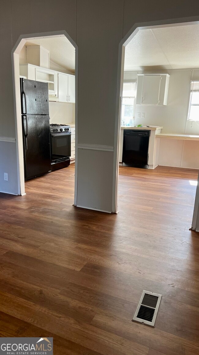 Building Photo - 5291 Old Atlanta Rd