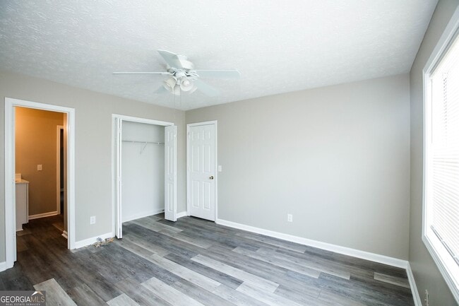 Building Photo - 4130 Wildridge Dr