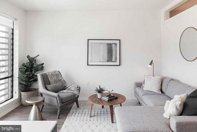 Building Photo - 1550-1511 11th St NW