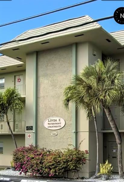 Building Photo - 2801 NE 51st St