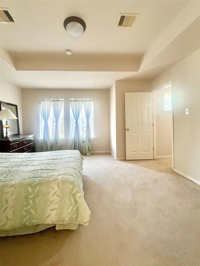 Building Photo - 14744 Branchwest Dr