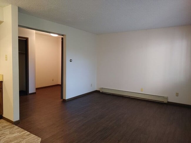 Building Photo - $875 | 1 Bedroom, 1 Bathroom Apartment | No Pets | Available for IMMEDIATE Move In!