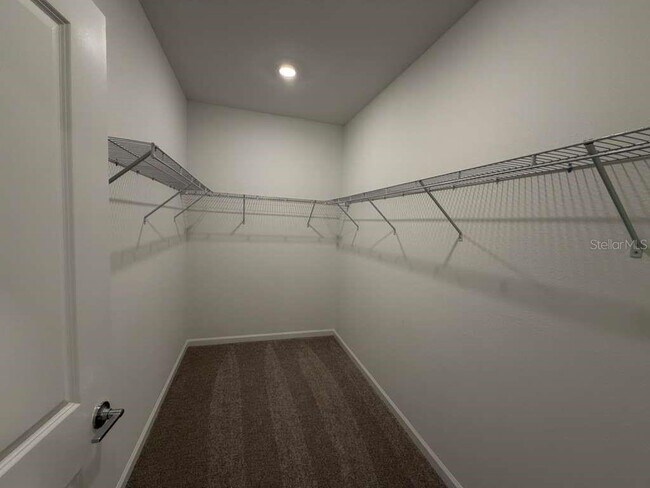 Building Photo - 7381 Ivy Tendril Ave