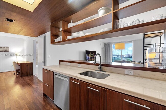Building Photo - 50 Biscayne Blvd