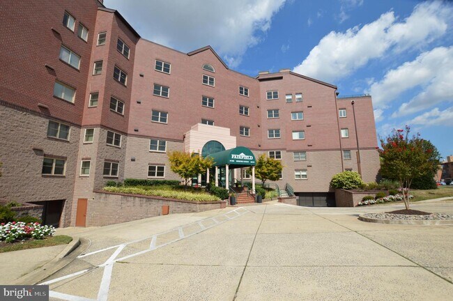 Building Photo - 102 Mercer Ct