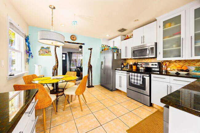 Building Photo - 1111 N K St