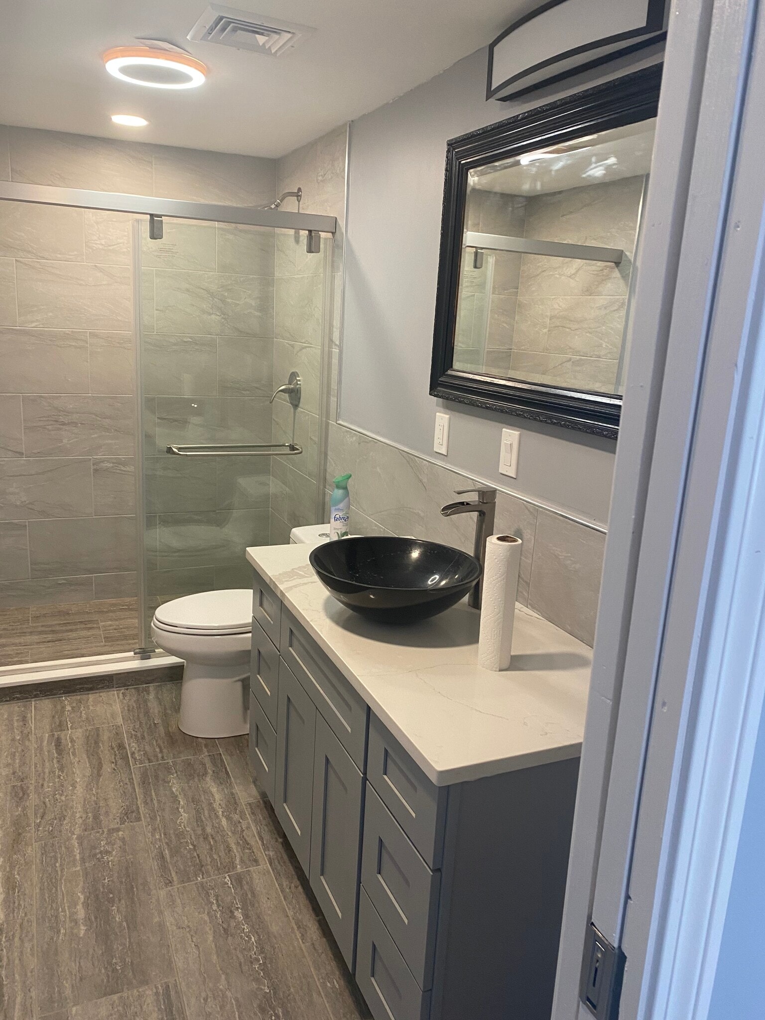 Building Photo - 44 Bridgeport Ave