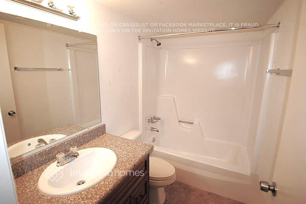 Building Photo - 6116 W Evans Dr