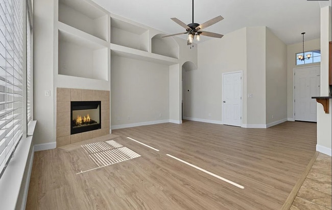 Building Photo - 1277 Paradise Loop