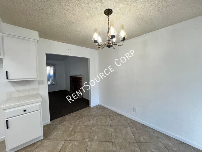 Building Photo - 3 Bedroom Single Story Home for Rent in We...