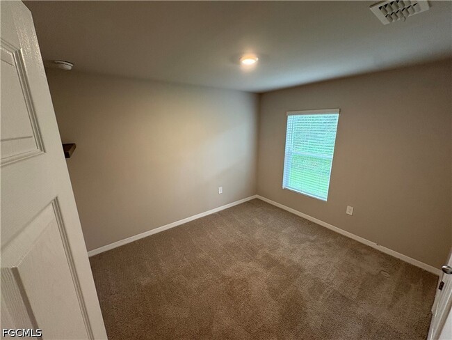 Building Photo - 5013 Placid Ln