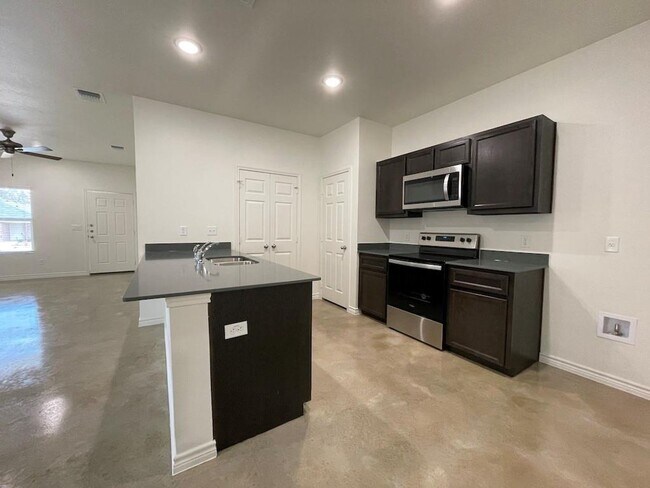 Building Photo - 2317 Zanoletti Ct