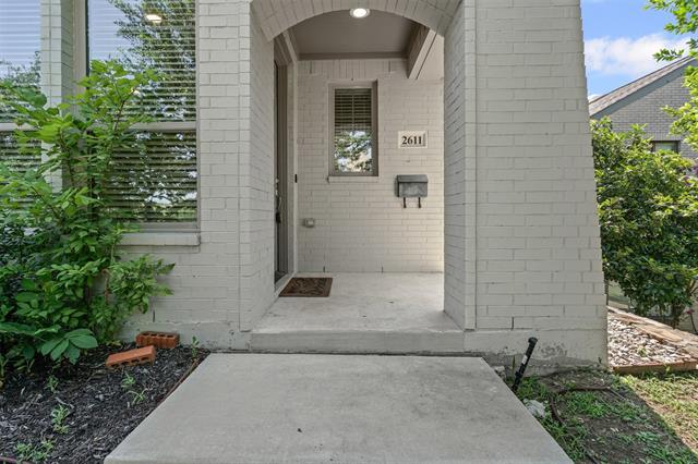 Building Photo - 2611 McCart Ave