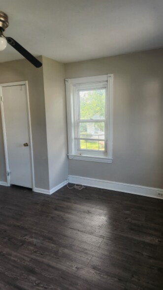 Primary Photo - 7325 Butcher St